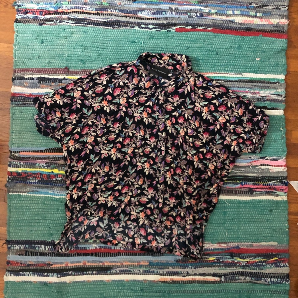 Mink Pink Hawaiian slinky tee